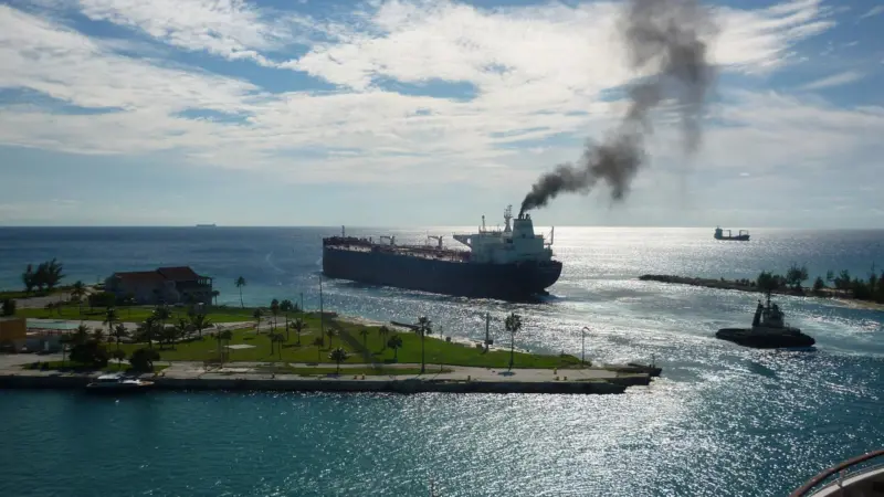 The new sulphur level regulations are intended to reduce the amount of air pollution generated by the shipping industry