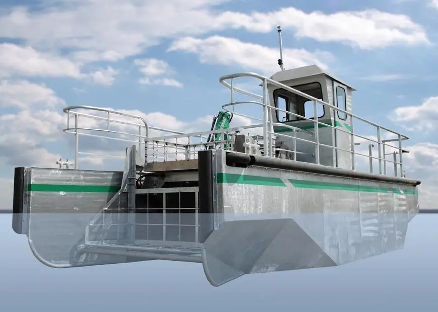The 9m floating debris/oil spill collection Envirocat is to be operated by Harbour Clean
