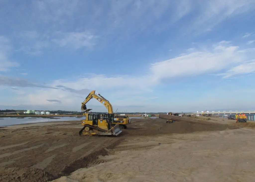 A range of equipment will be used to dredge the Bronka port facility
