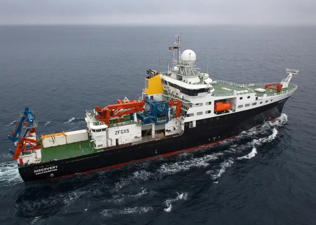 RRS Discovery received a comprehensive package of deck equipment supplied by Industrias Ferri S.A.