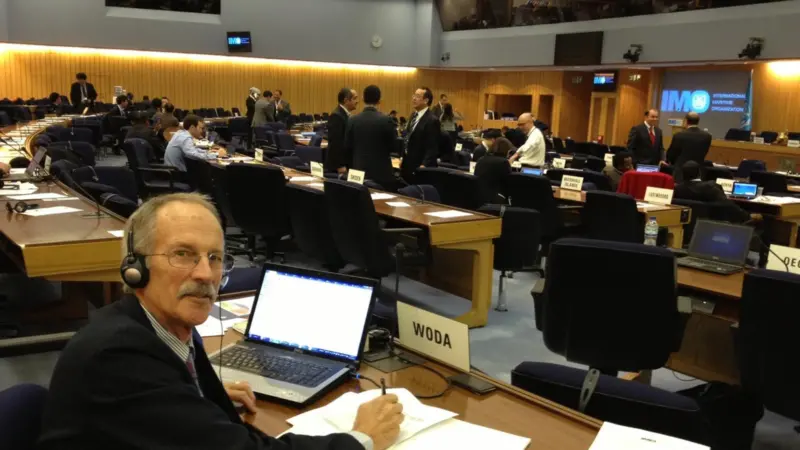 Craig Vogt at the meeting that adopted the revised Guidelines for Assessment of Dredged Material. Photo: CEDA