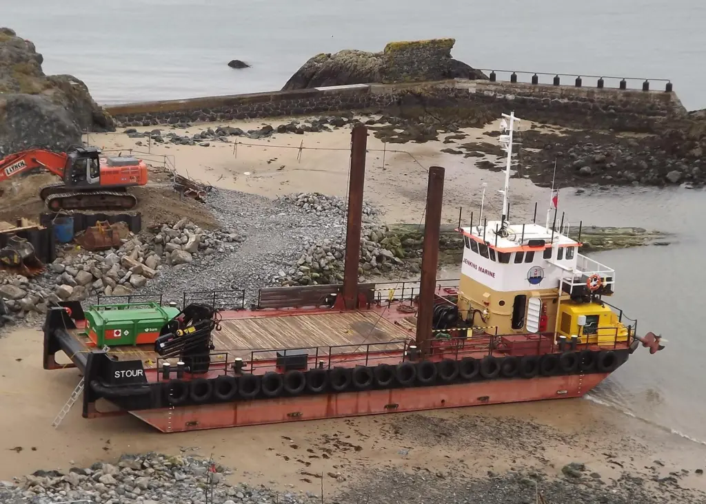Stour dries out at Porthdinllaen