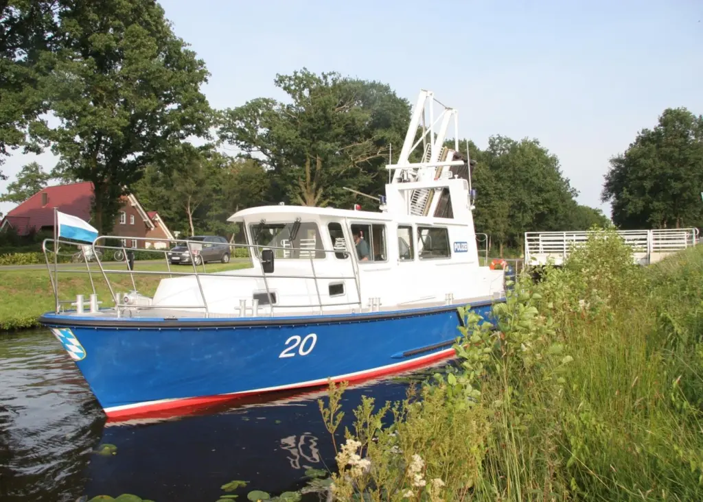 Builder Siemer delivered the similar 'WSP 20 Bayern' in 2010