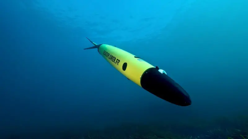 SeaExplorer can navigate at sea for months gathering subsea data that can be transmitted periodically via satellite back to a ground station Photo: Wiki/Yannlepage