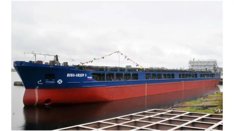 Neva-Leader 7 is designed to operate on both inland waterways and on short sea routes