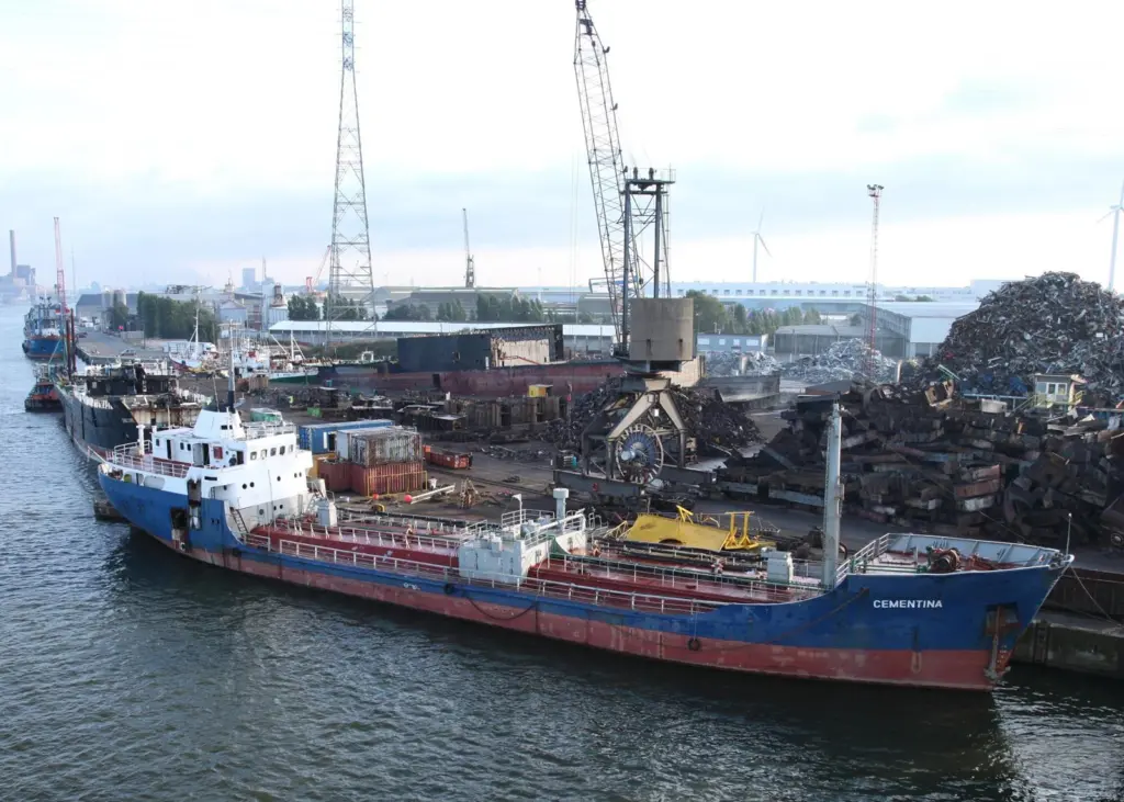 The Galloo Ghent facility dismantles some 45 ships per year