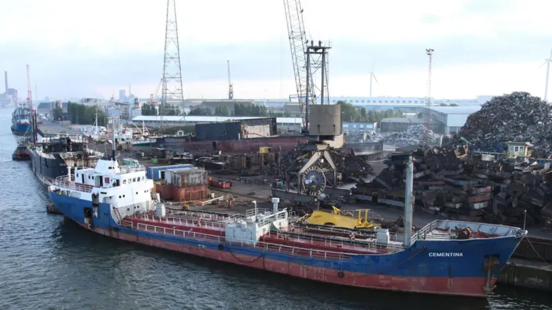 The Galloo Ghent facility dismantles some 45 ships per year