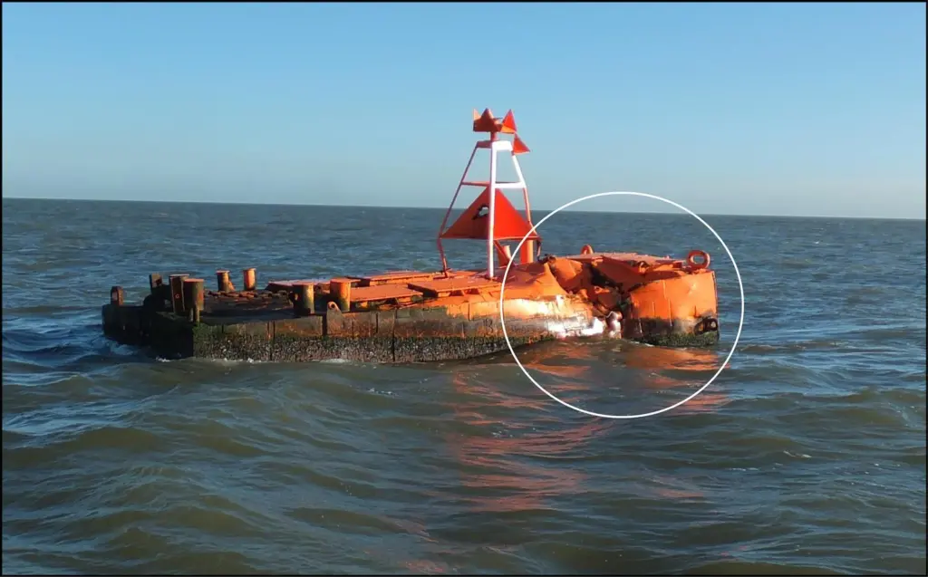 The port hull of one craft hit the target buoy directly (MAIB)