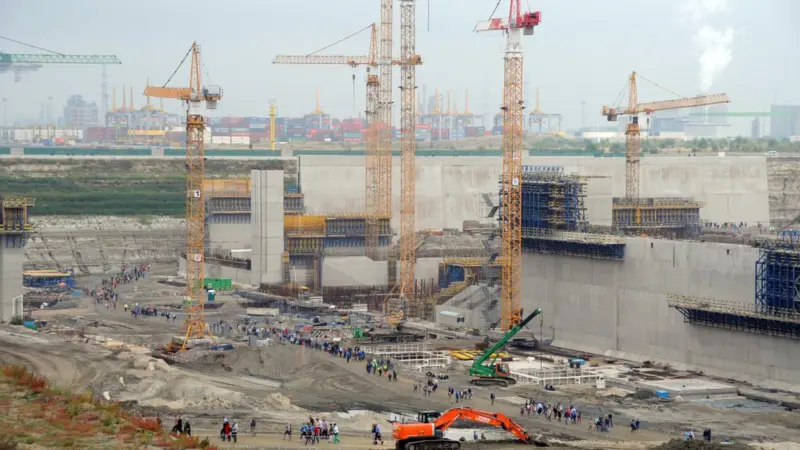 Work is well advanced with Antwerp's Deurgancksluis project (Antwerp Port Authority)