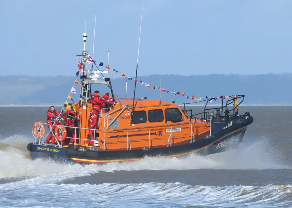 Superior manouevrability is achieved from waterjet propulsion (Peter Barker)