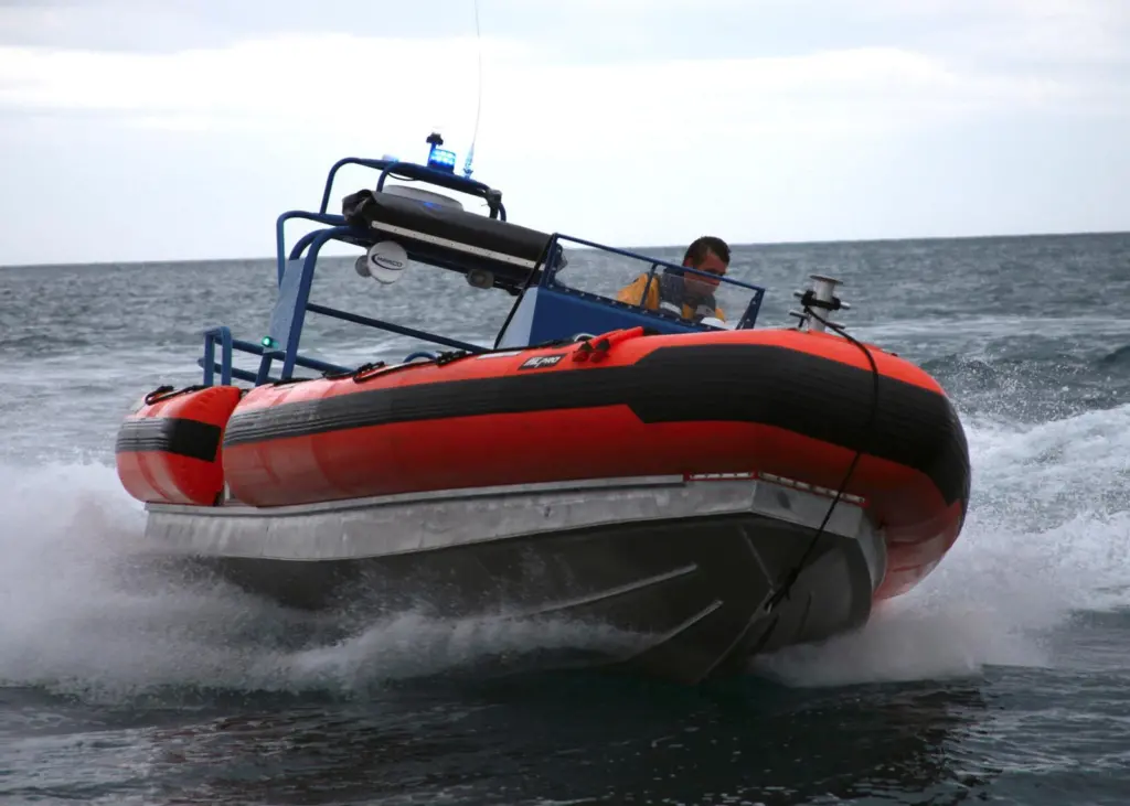 The first SRA-750 was freighted to Seawork from Spain