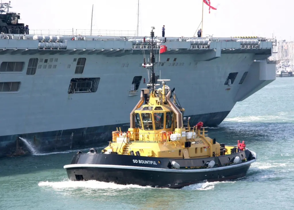 The South African Navy has ordered two Damen tractor tugs based on the same design as the SD Bountiful, serving the Royal Navy in Portsmouth UK