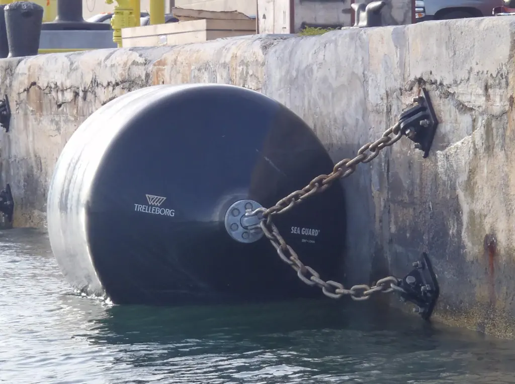 Trelleborg's SeaGuard 700 fenders are foam filled and impervious to sinking or deflating (Trelleborg)