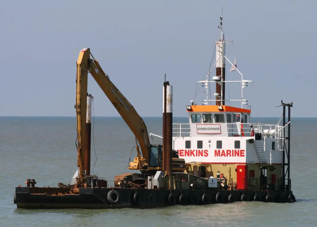 Jenkins Marine's Doreen Dorward was mobilised for the special task (Peter Barker)