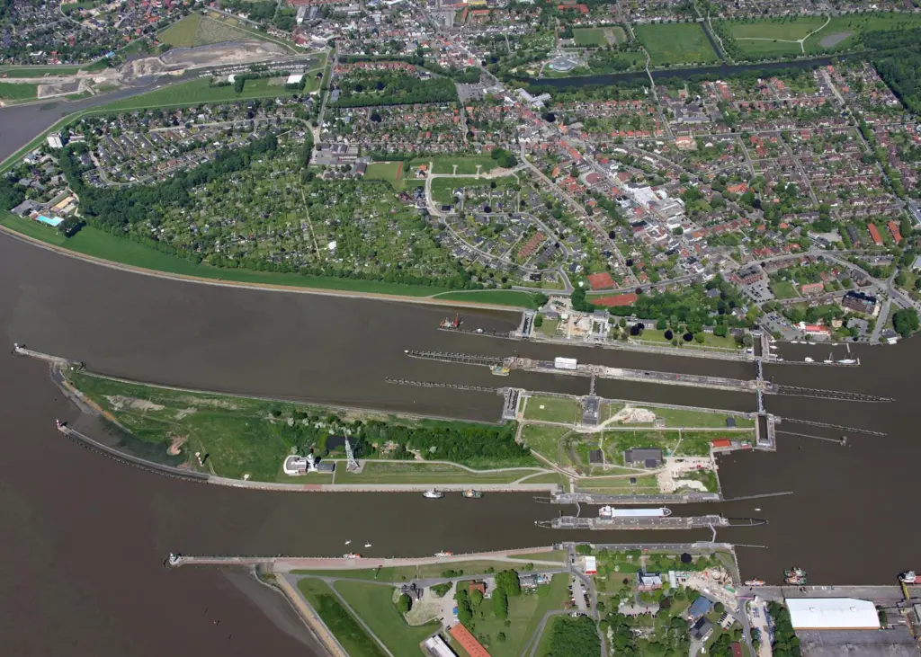 Locks in Brunsbuettel