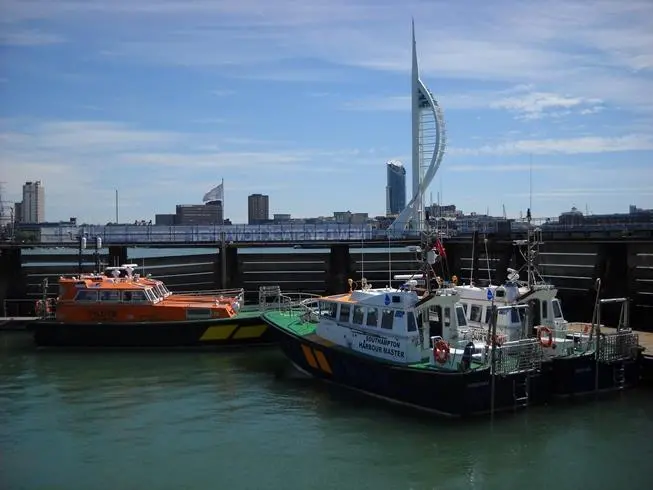 Endeavour Quay’s three large boatsheds and 180 tonne lift make it an important refit and maintenance location on the South Coast