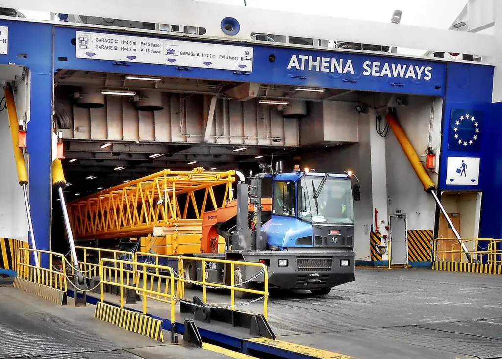 The Type LTM 1750-9.1 mobile crane is used in bridge building and the installation of wind power plants