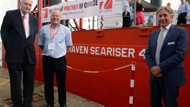 Red7 christens its new Ravestein jack-up barge