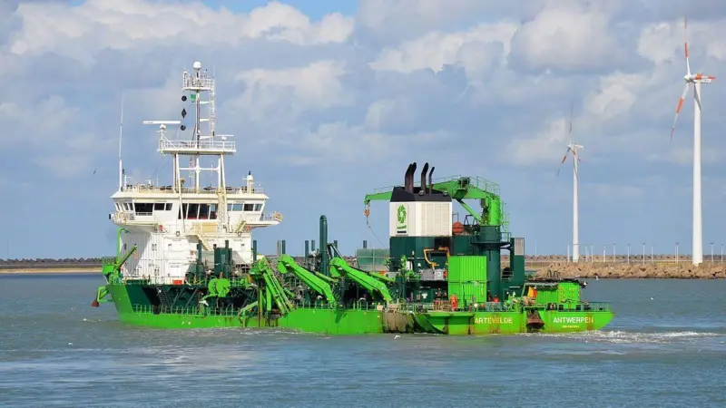 The Dredging International vessel Artevelde is working on the Fishing for Litter pilot project in the North Sea