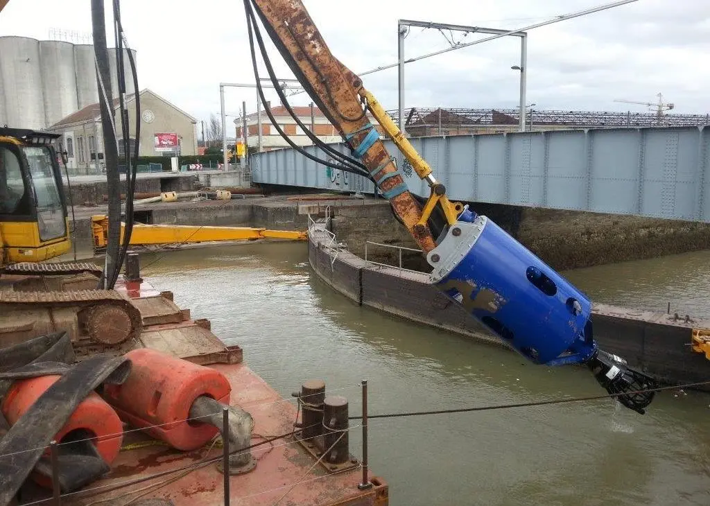 The Damen DOP submersible dredge pump is a versatile tool