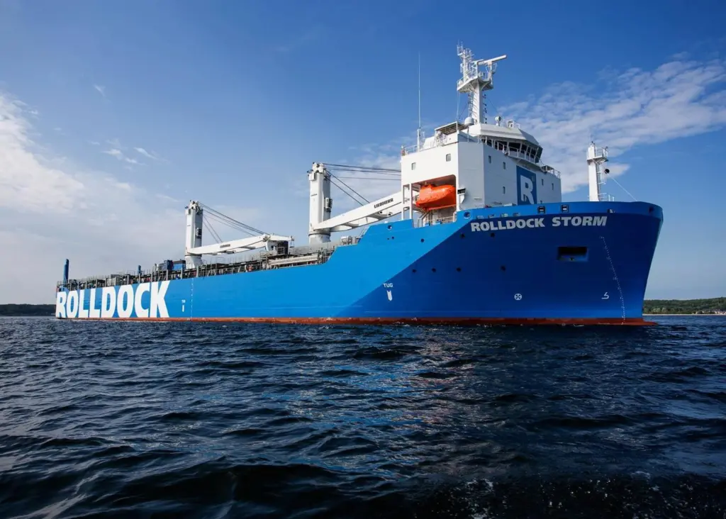 ‘Rolldock Storm’ has lift, ro-ro and flo-flo capability