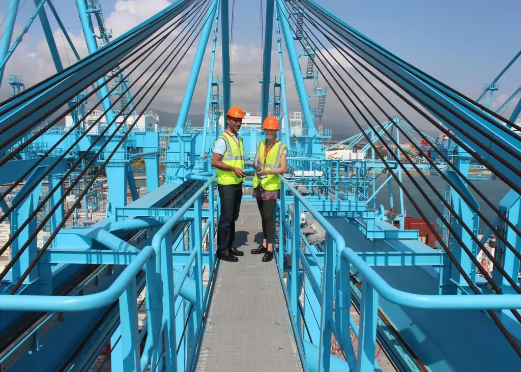 APM's Algeciras representatives inspect one of the new ZMPC cranes