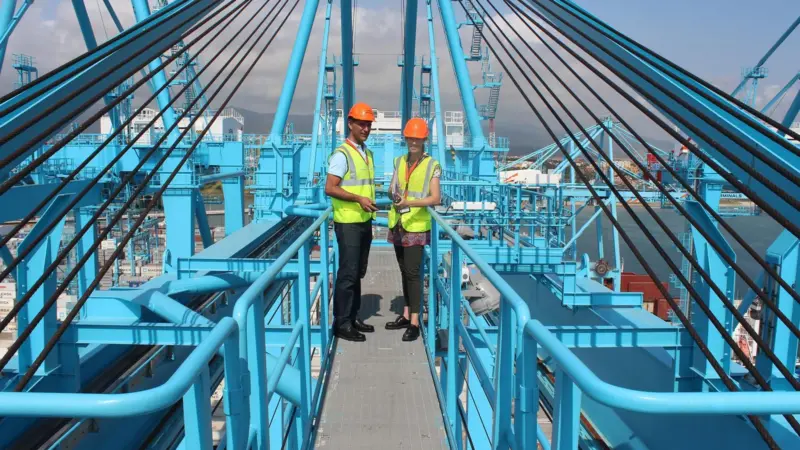 APM's Algeciras representatives inspect one of the new ZMPC cranes