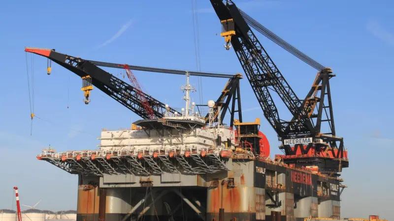 Heerema's Thialf was mobilised for the HelWin platform installation (Peter Barker)