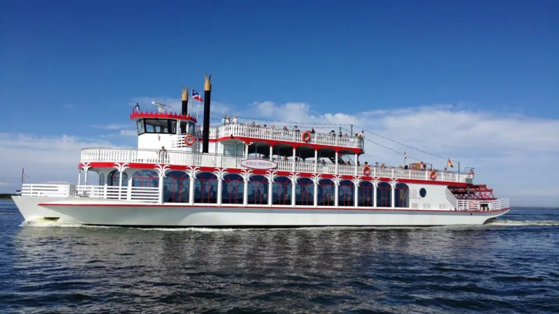New boat continues paddle tradition Photo: Vacation Apartments