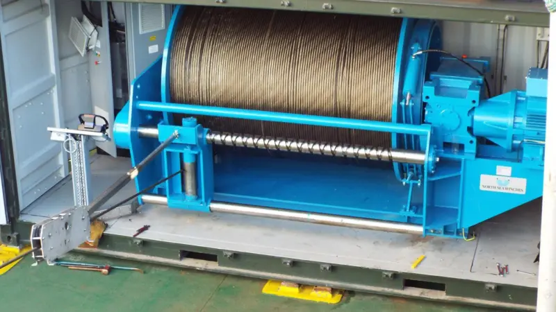 'Oden' winch, with side of container open