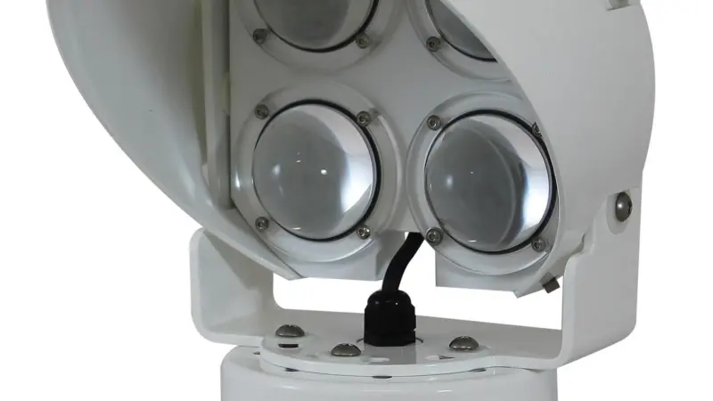 The new long range, high intensity LED Range Light is designed to give vessels clear night and /or daytime navigation