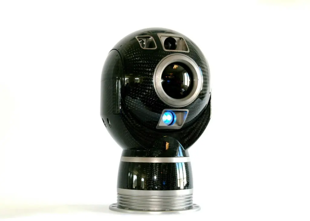 The Seenite DRI Mini system is a compact, gyro stabilised, affordable camera system for maritime applications