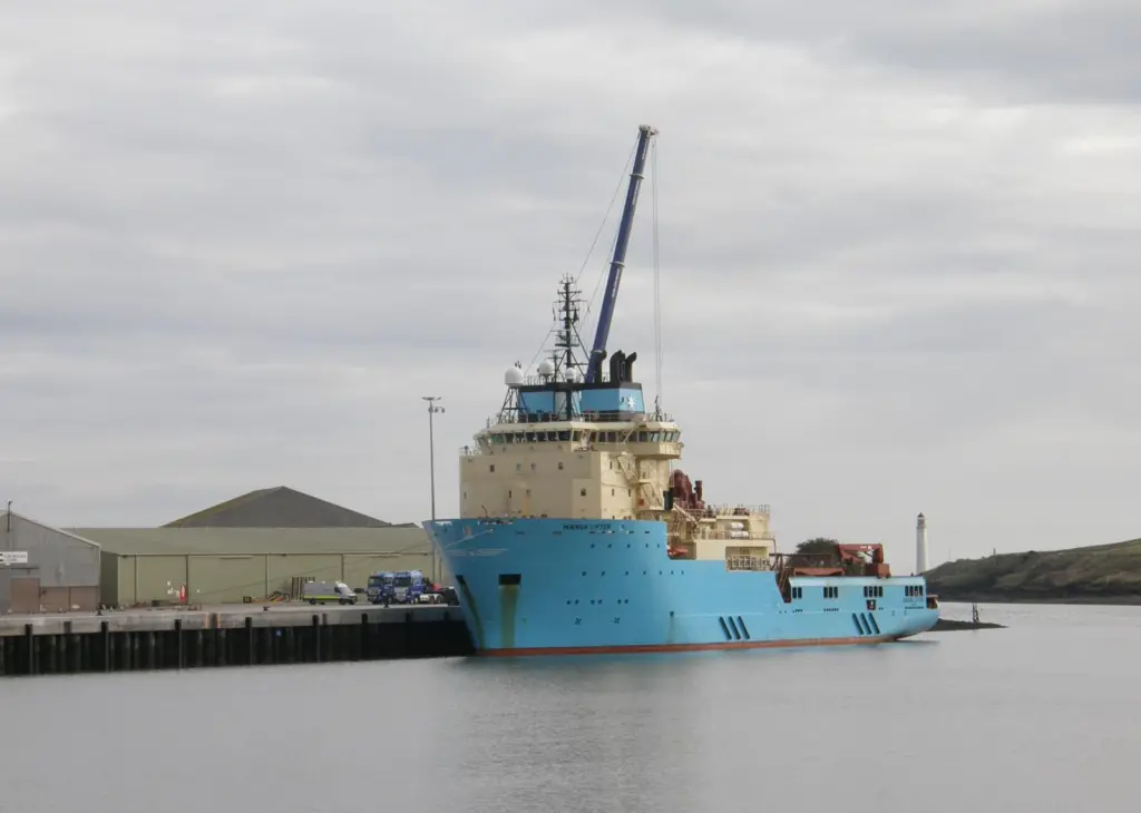 The 'Maersk Lifter', the first vessel to arrive at the new quay