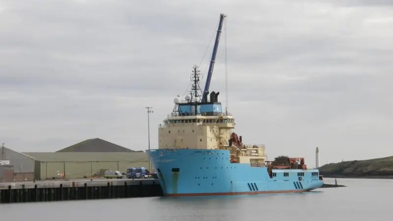 The 'Maersk Lifter', the first vessel to arrive at the new quay