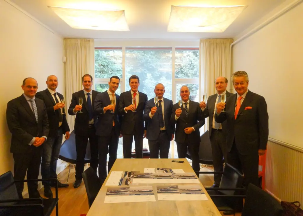 Damen and Seacontractors seal the deal (Damen)