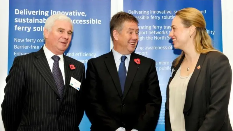 Scottish Minister for Transport Keith Brown MSP (centre) with Cllr Russell Imrie (correct, left, chairman of SEStran (correct) - the South East Scotland Transport Partnership) and Laurienne Tibbles (iTransfer Project Manager, Institute for Sustainability)