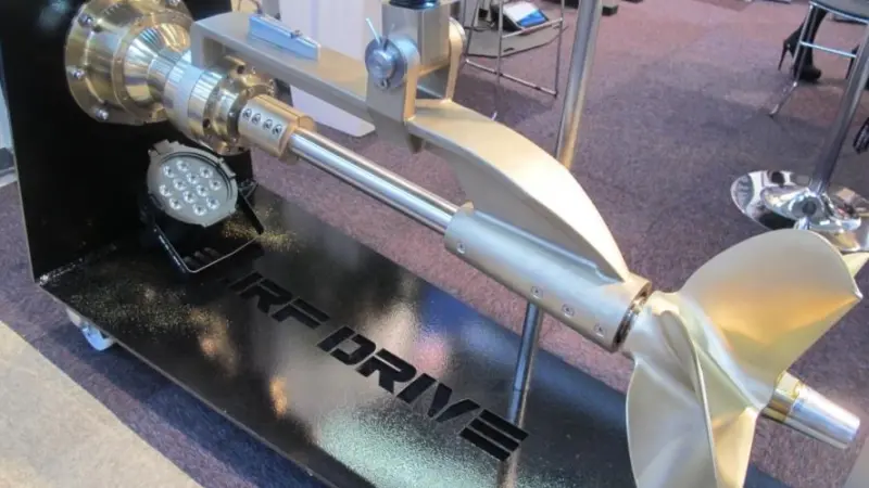The initial model of the Surf Drive is capable of absorbing up to 1300 hp making it suitable for boats up to about 20 metres in length