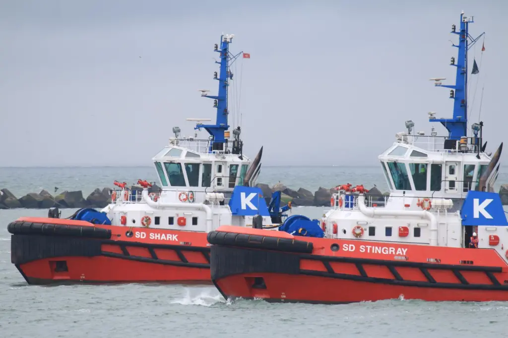 KOTUG operate a varied fleet of ship-handling tugs in Rotterdam (Peter Barker)