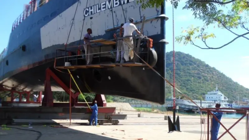 ‘Chilembwe’ under construction in Monkey Bay, Lake Malawi (Photo: J Hampton)