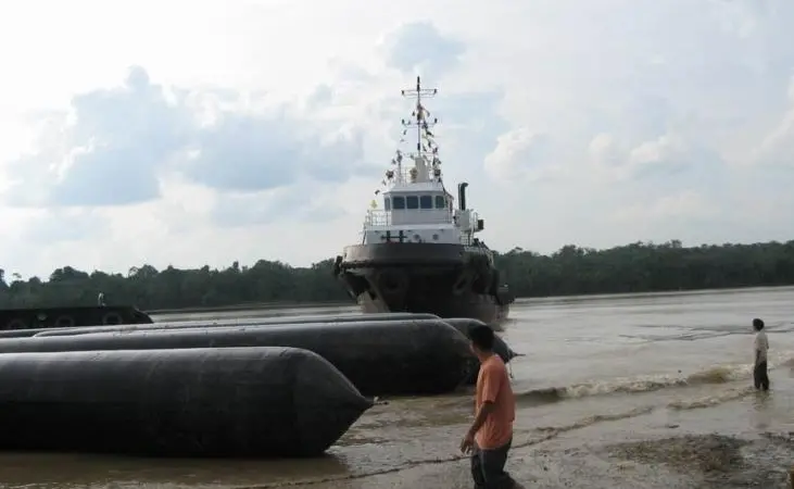 Vessels in China weighing more than 50,000 tonnes have been successfully launched using this technique