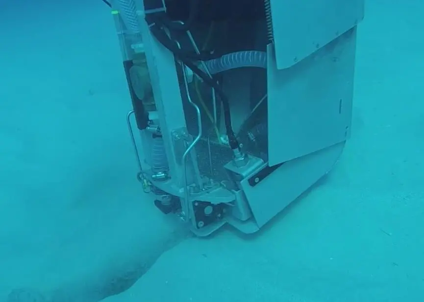 The prototype in trenching mode