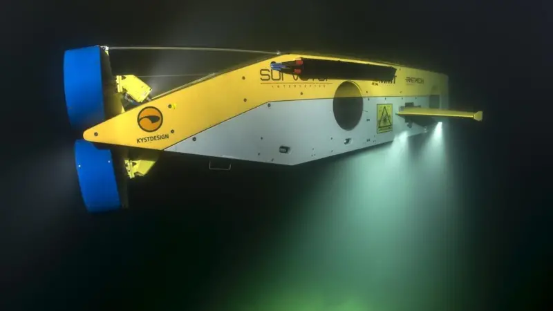 The SROV, as a survey platform, is stable and multibeam data has less than 0.4% noise