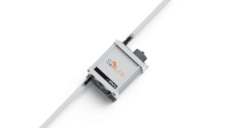 Through a two antenna transmitter receiver, the terminals connect to 4G networks