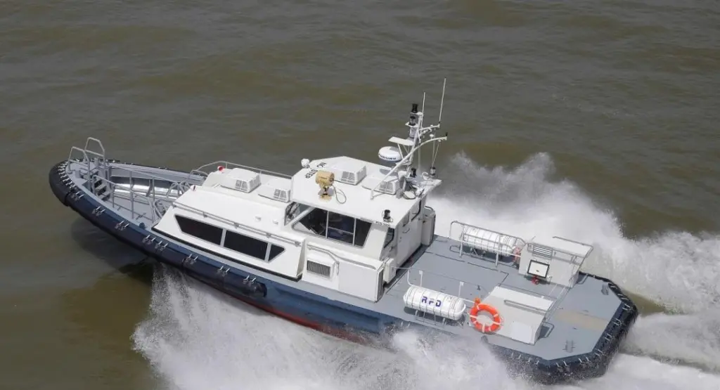 Support for the CSD 650 is being supplied in the form of a Damen FCS Fast Crew Supplier 1605