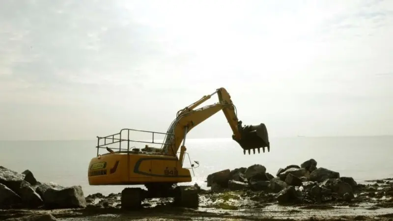 The £36m coastal protection scheme requires approximately 300,000 tonnes of rock to construct the groynes