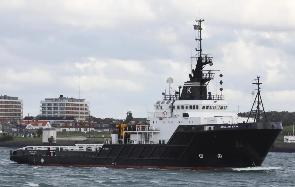 Seen here in JP Knight's livery 'Anglian Earl' is now part of Resolve Marine's fleet (Peter Barker)