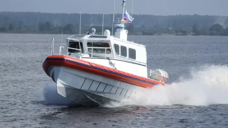 Euroyachting is an important builder of fast patrol boats on the military side and craft such as fireboats and harbour patrol craft on the commercial side