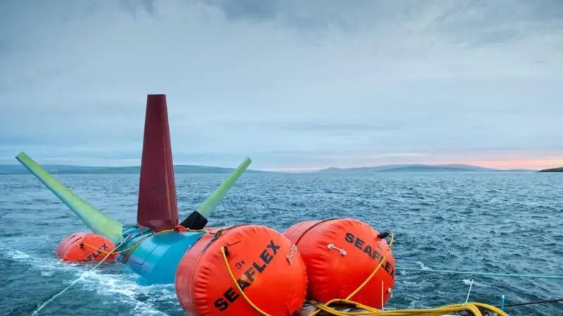 Deployment of Nautricity's test turbine at Shapinsay Sound (Photo: Mike Brookes-Roper/ Nautricity)