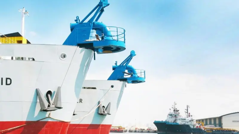During the upgrade, a shore discharge line was installed on board along with a bow coupling system on the stern of each dredger