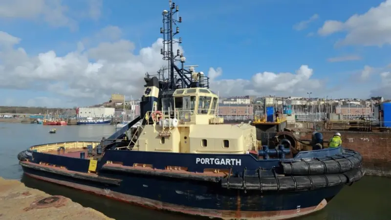 Portgarth enters the dry dock at Milford Docks